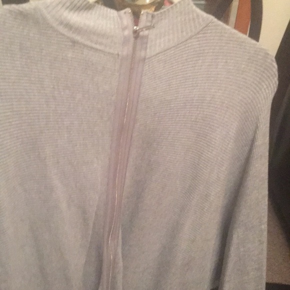 Sweater - Picture 2 of 2